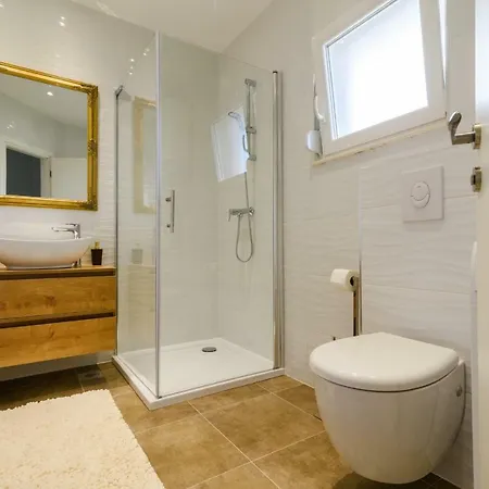 Aa 1 Lägenhet Trogir