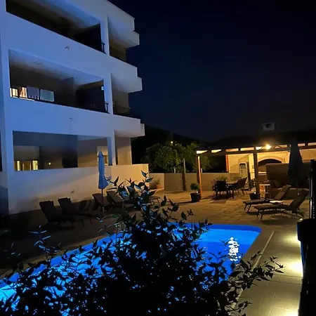 Aa 1 * Trogir