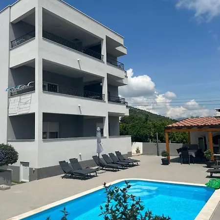 Aa 1 Apartment *